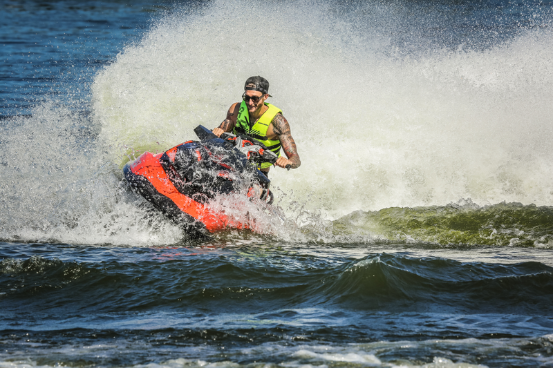 Illustration for article titled What It's Like To Pilot A Supercharged 300 HP Sea Doo With Brakes